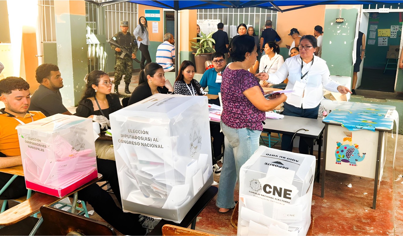 A polling station in the outskirts of Tegucigalpa, Honduras, during the 2025 general election on 1 December. The National Electoral Council (Consejo Nacional Electoral) invited International IDEA to support the international mission on electoral process. Credit: International IDEA/Nicolás Liendo